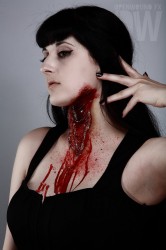 open wound fx slit neck prosthetic